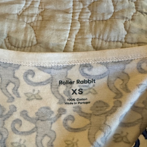 Roller rabbit Pajamas - Picture 2 of 4